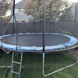 14’ Trampoline 