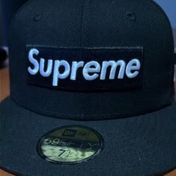 Supreme Shop Box Logo New Era 59Fifty Fitted Hat