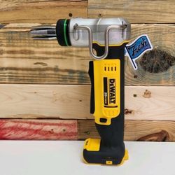 DeWalt - DCE400 Pex Expander 3/8"- 1"