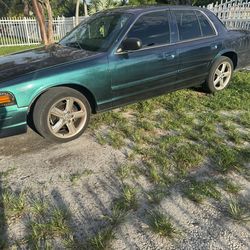 2009 for crown Victoria