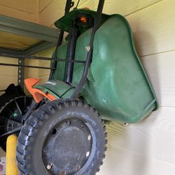 Scott’s Turf Spreader