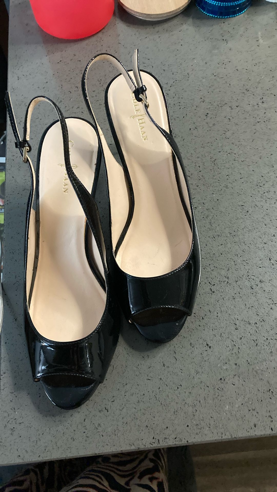 Cole Hahn - Peeptoe Patent Leather , 8B