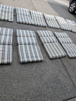 Set of 10 patio chair cushions