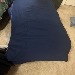 2 Queen Size Comforters
