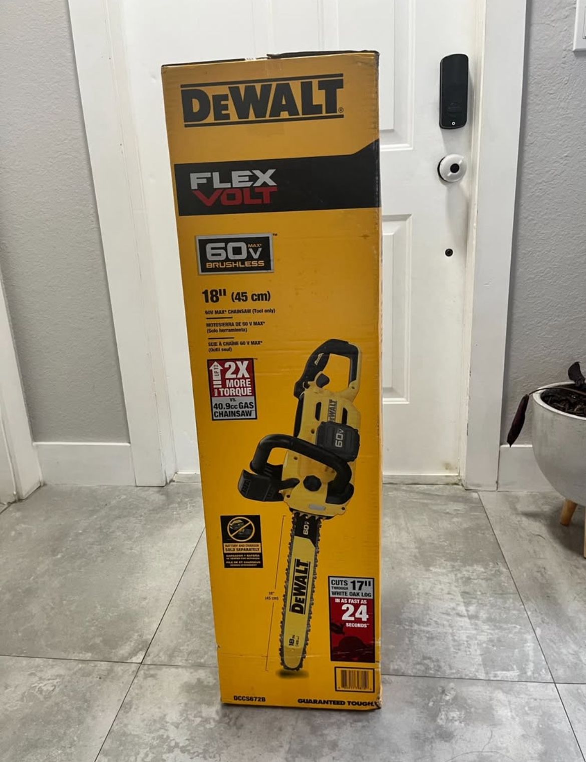 DeWalt 60V MAX* 18" Brushless Cordless Chainsaw