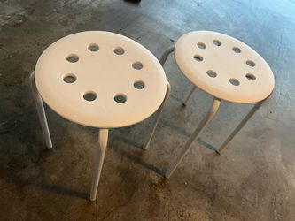 IKEA MARIUS White Stools – Set of 2 – Excellent Condition
