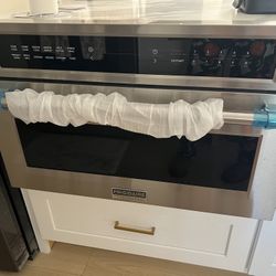 Built-In Microwave Oven