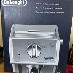 De’Longhi Espresso & Cappuccino Maker