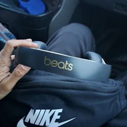 Beats STUDIO 3 Wireless Headphones