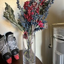 Glass Vase With Flowers 