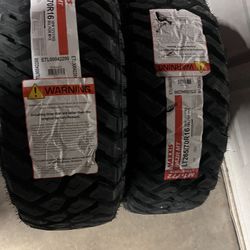 $210 x 2 LLANTAS  