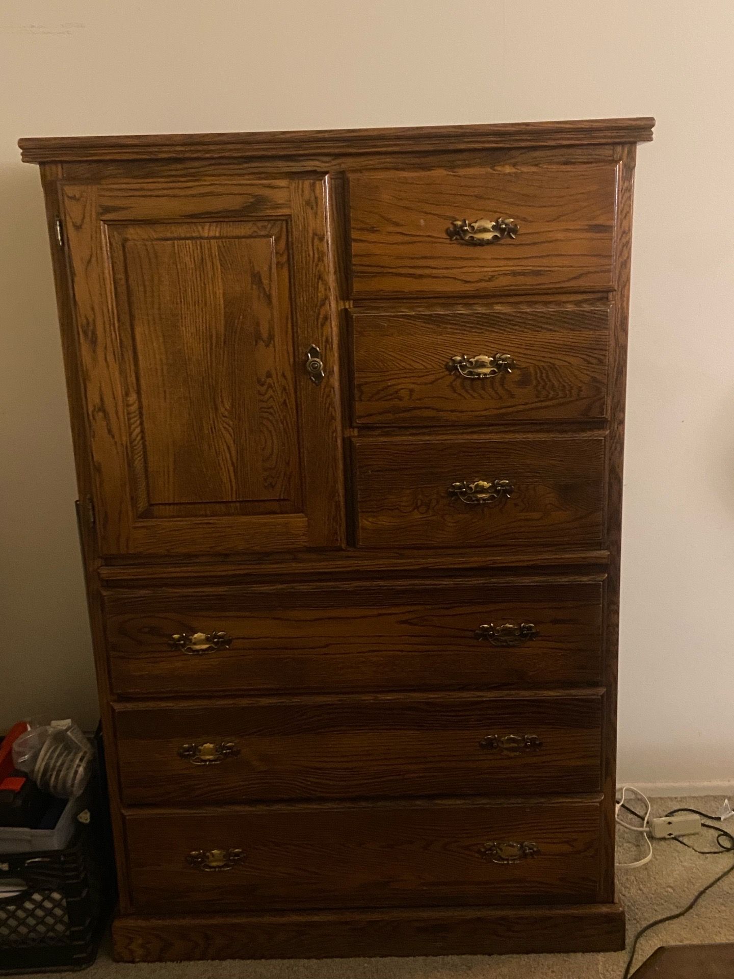 Armoire dresser