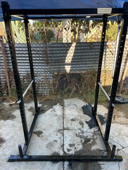 Titan Squat Rack