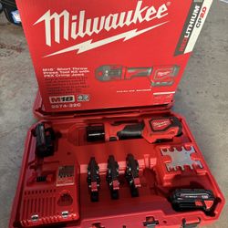 *NEW*Milwaukee M18 Short Throw Press