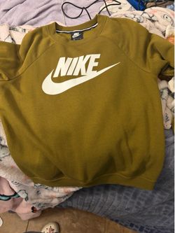 Nike sweater Women