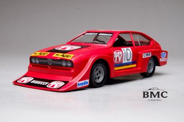 Alfa Romeo Alfetta GTV 2000, red, 1:25 Diecast model car from Polistil, Made in Italy