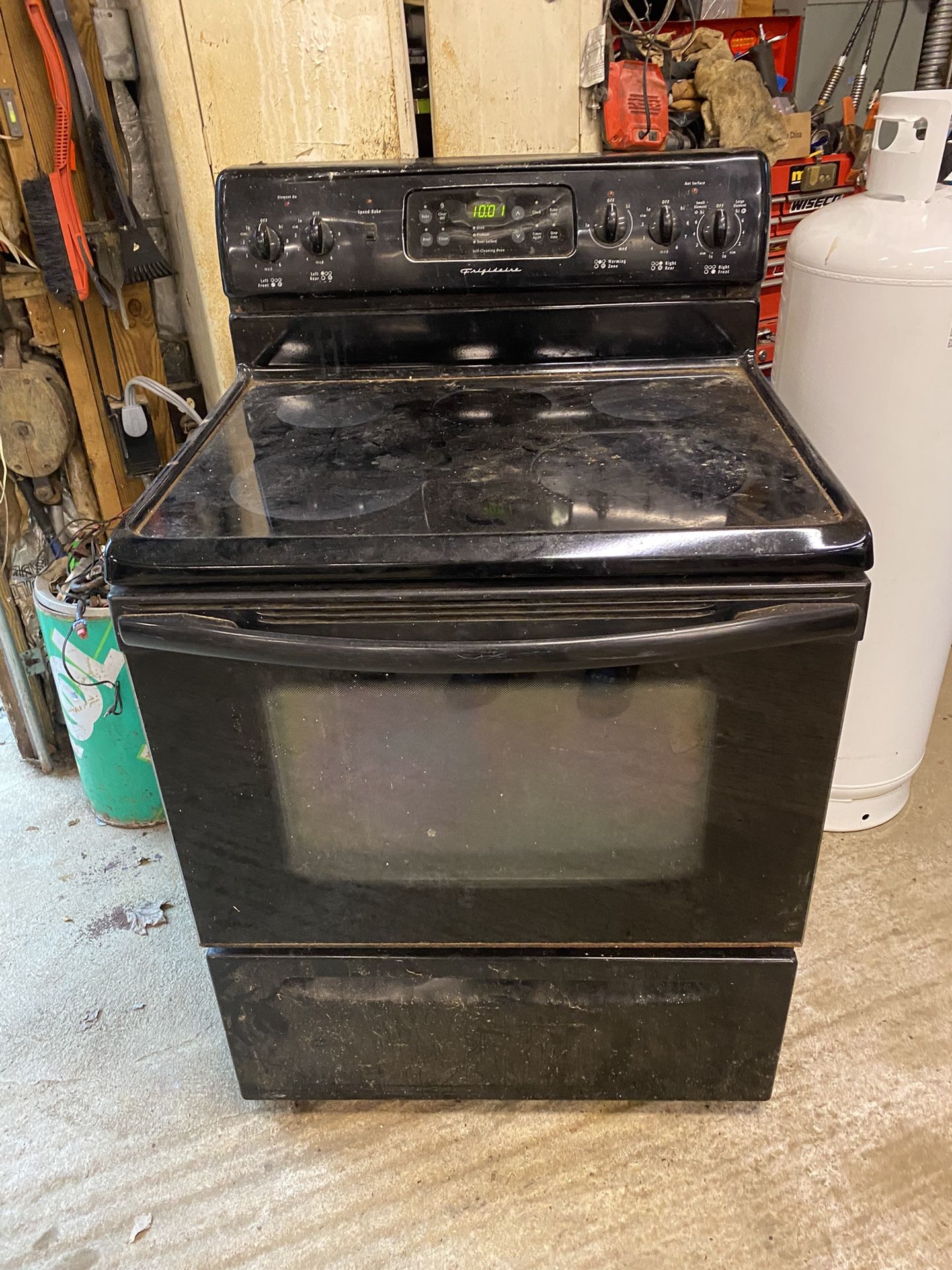 Electric Oven