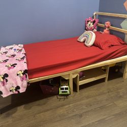Kids Twin bed