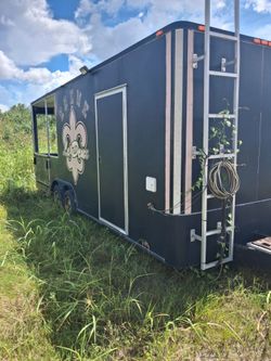 Concession trailer with porch