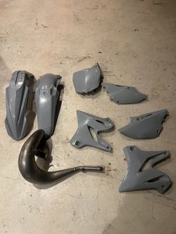YZ 250 Plastics