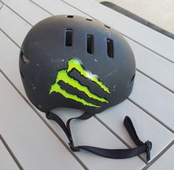 Bell FACTION HELMET SK8 Style, for BMX ,E Bikes, Snowboarding, ETC......