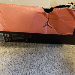 Red Jordan 12