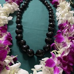 Double Orchid Lei With Kuikui Nut Necklace