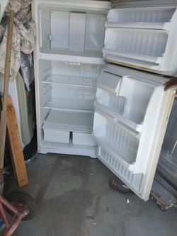 Refrigerator