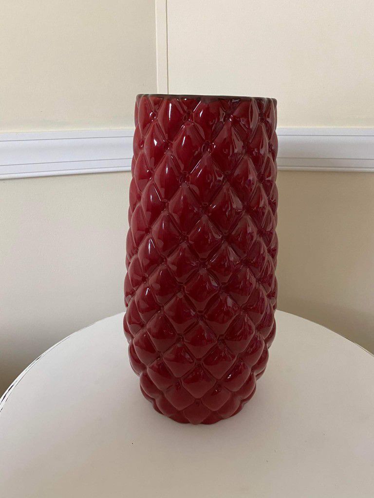 Pretty  Red Vase