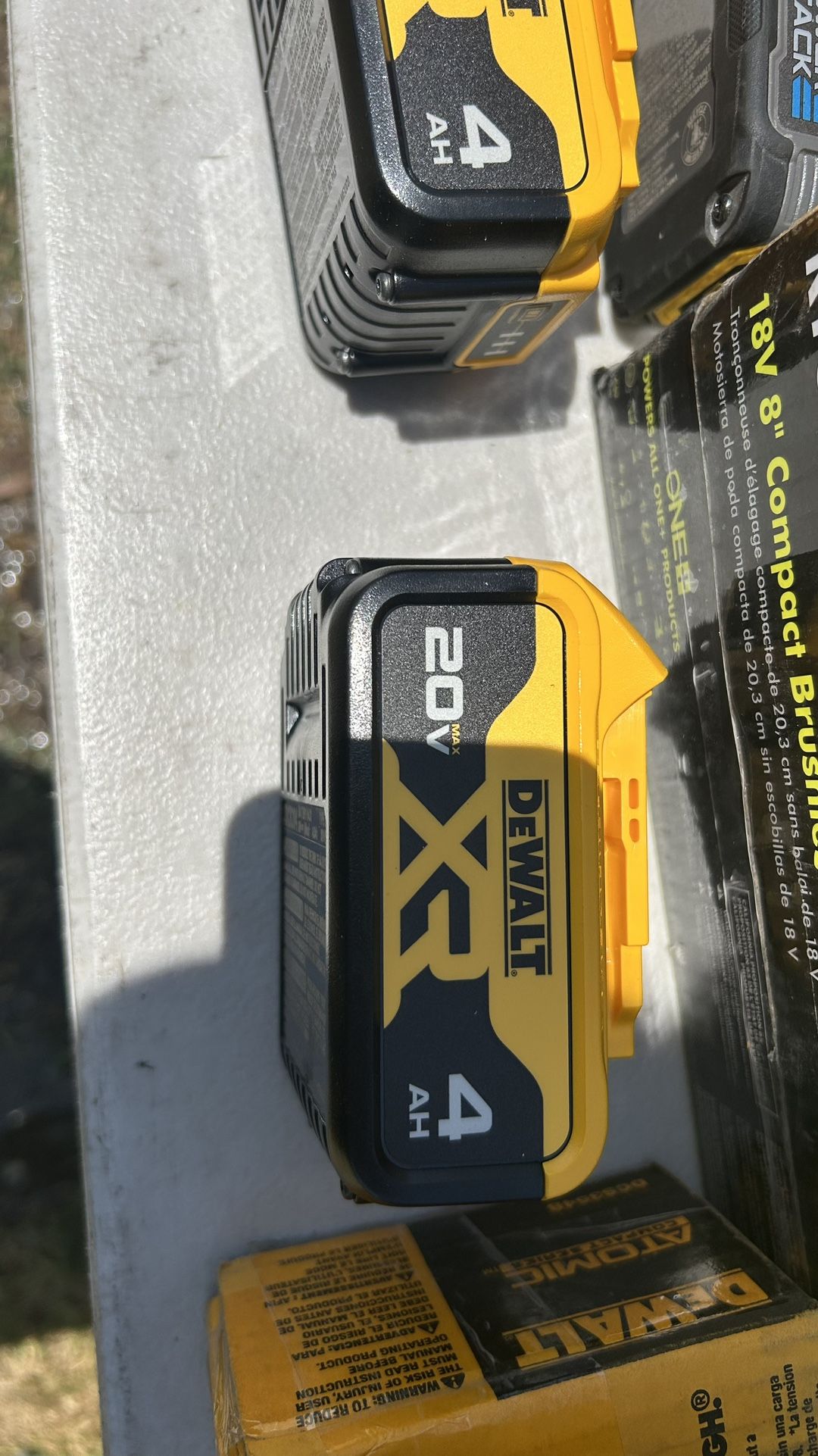dewalt battery