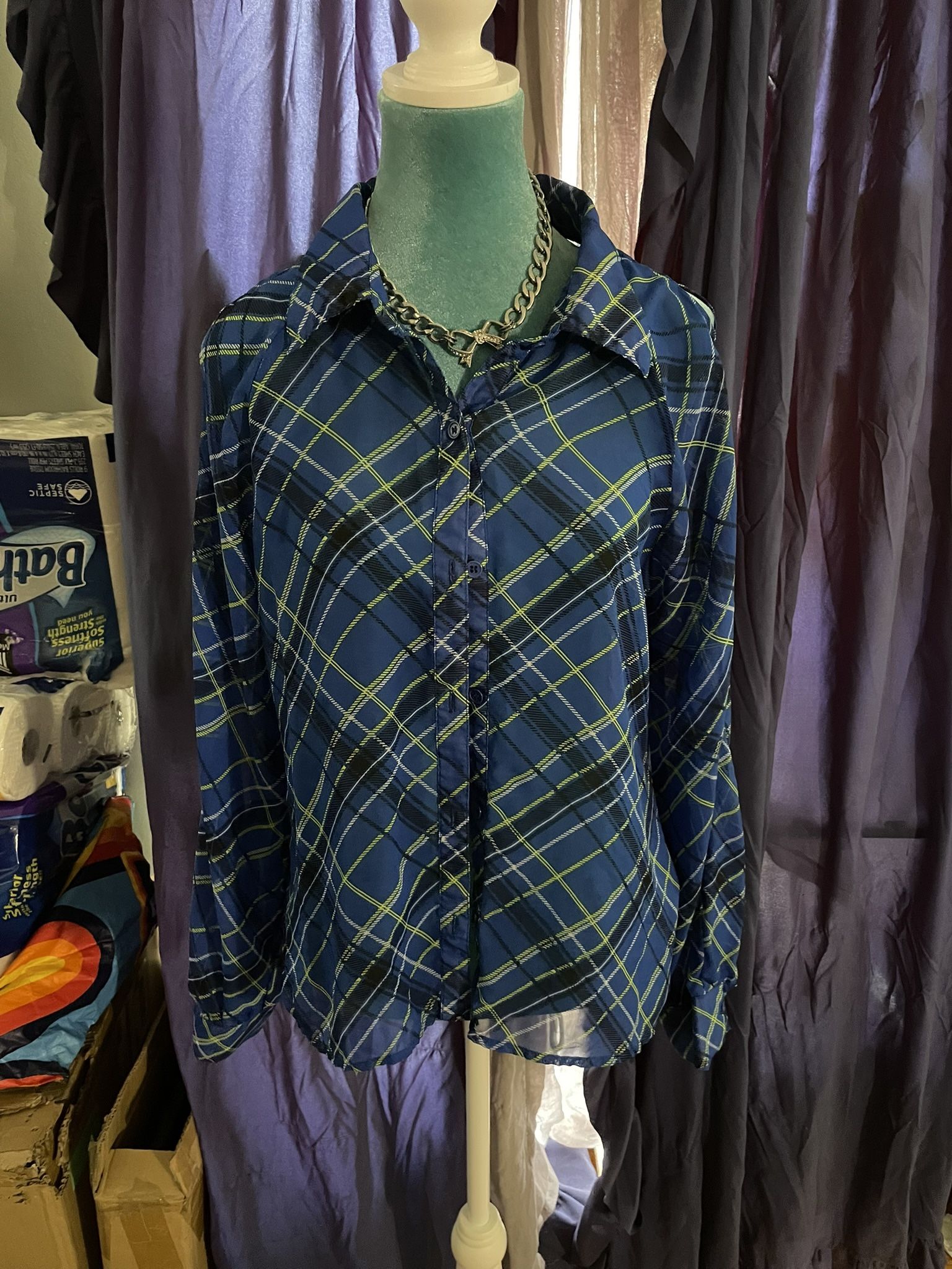 Stylish Plaid Blouse