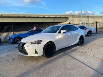 2019 Lexus IS
