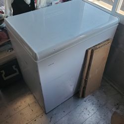 Chest Freezer 