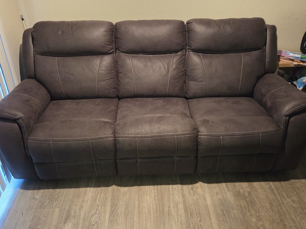 Reclining Sofa 