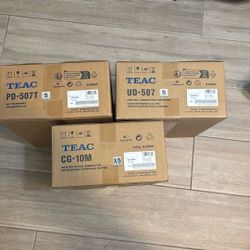 TEAC High End Stereo Equipment 