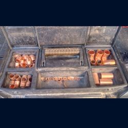 **** P L U M M E R S   L O O K   H E R E ****