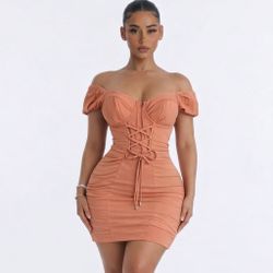 Peach dress (medium)