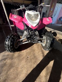 Quad Polaris 200cc  2017 Pink Slip En Mano Todo Le Trabaja Bien Lista Para Usar