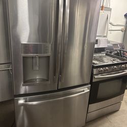 GE French Door Refrigerator ( W 36 X H 70 & D 30