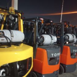 FORKLIFT TOYOTA 6000# Triple Mástil 