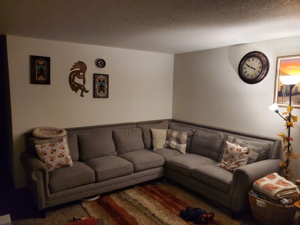 *Pending* Free Couch
