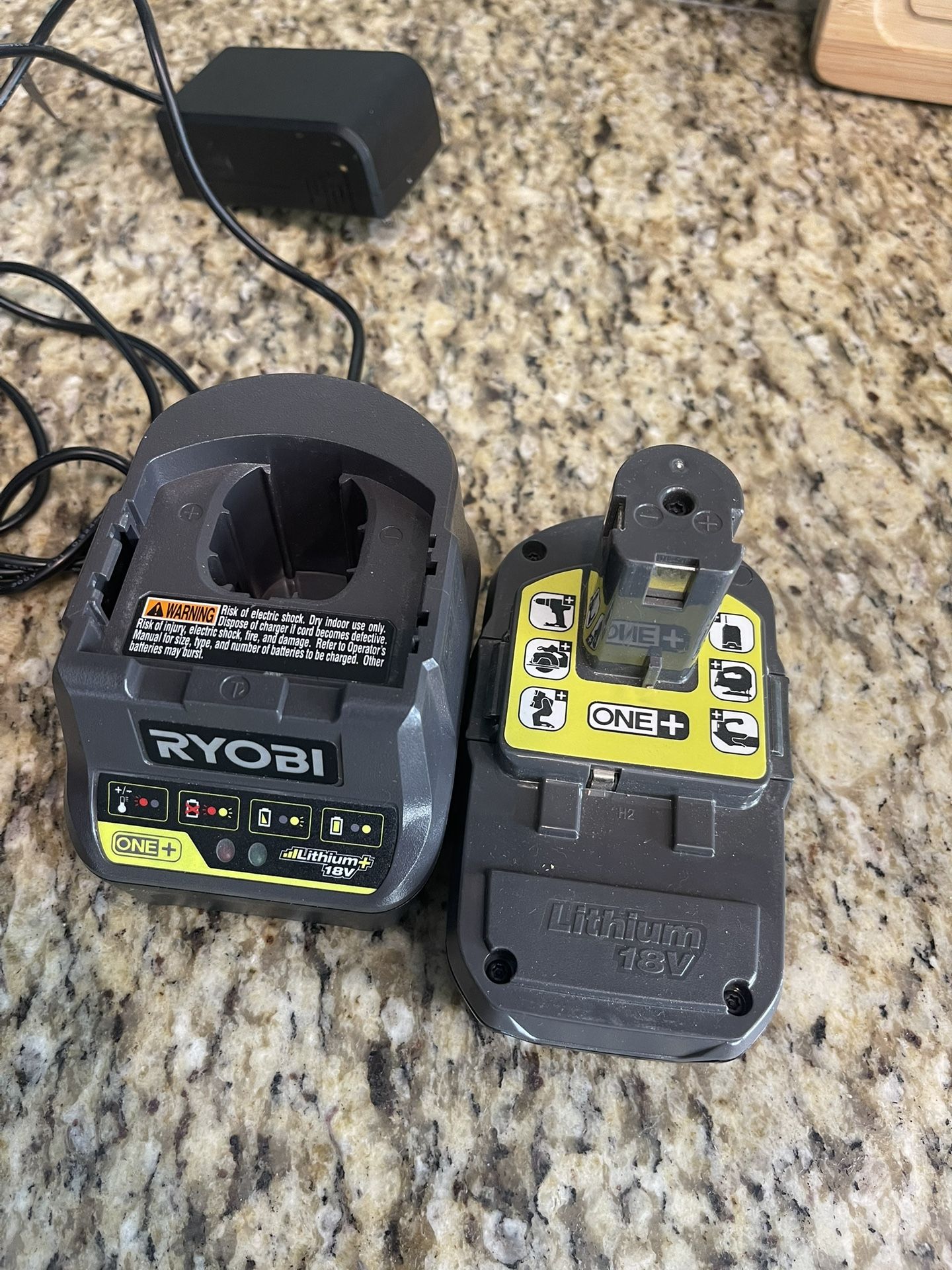 RYOBI ONE+ 18V LITHIUM ION P190 BATTERY AND P118 CHARGER COMBO 2 Ah Battery