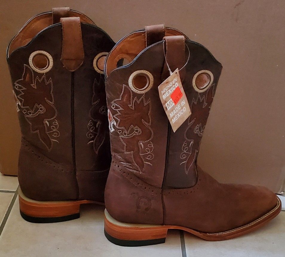 Cowboy Boots 👢 👢 New