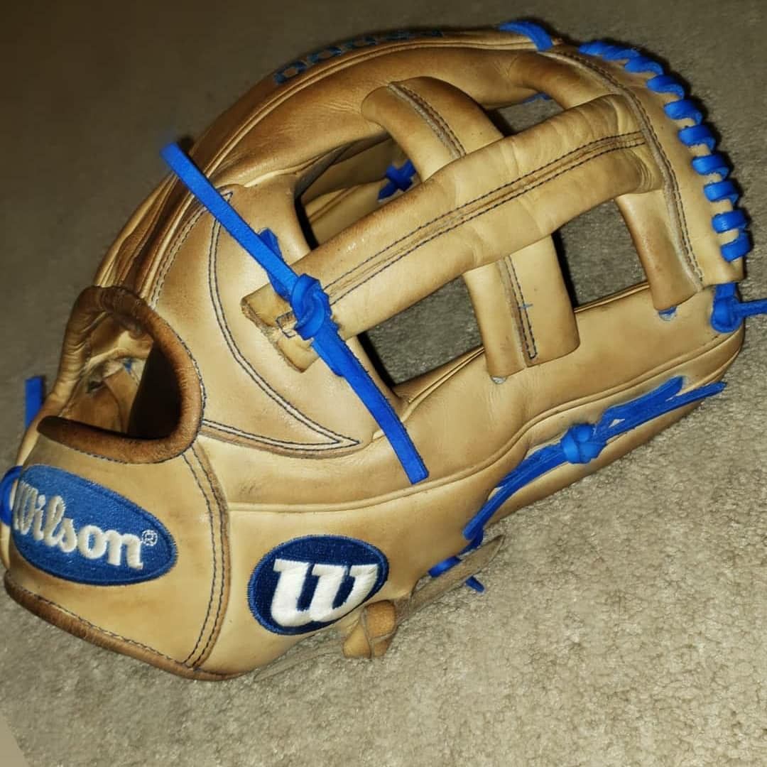 Wilson A2000 11.75inch EL3 Baseball glove