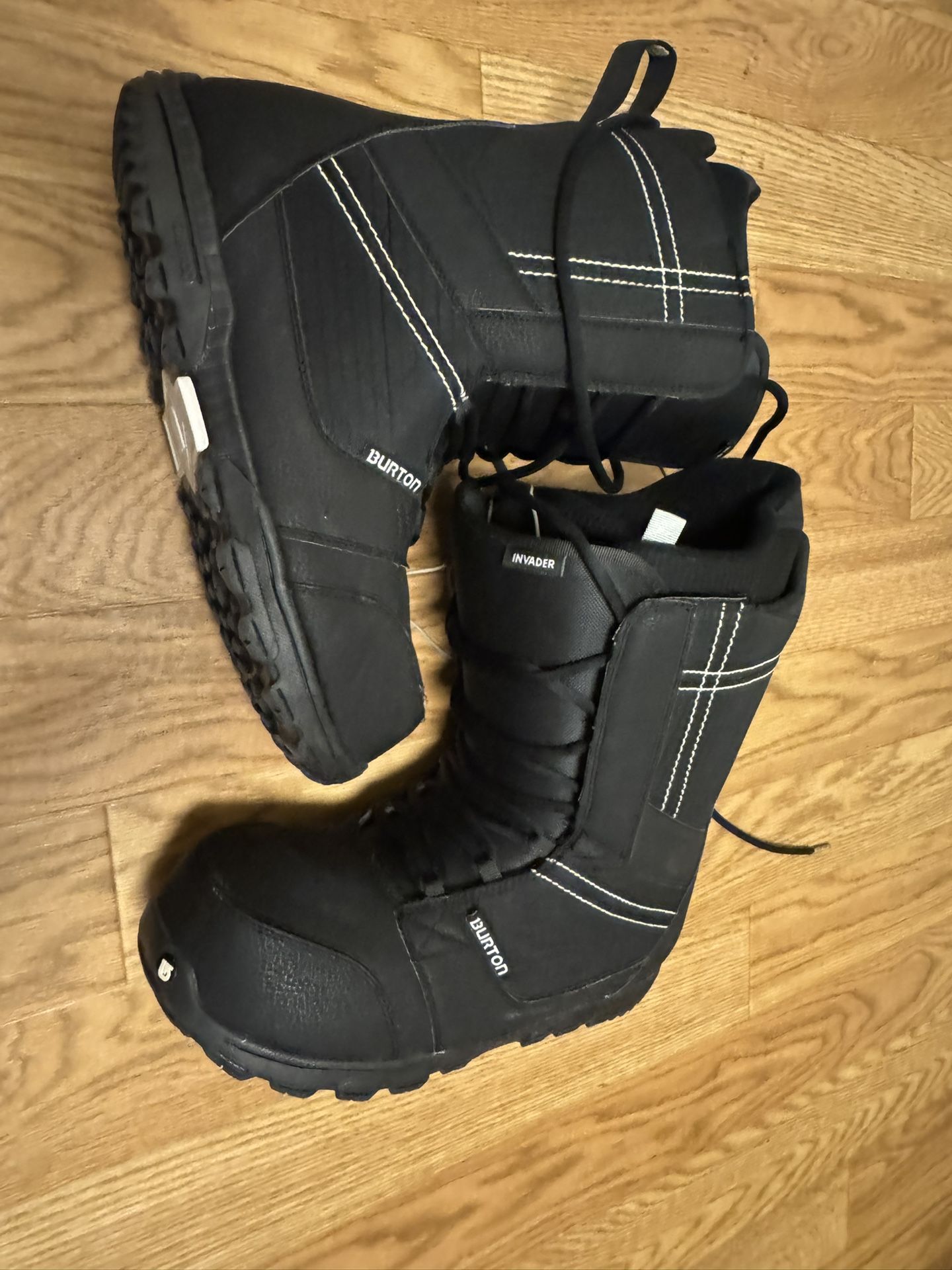 burton invader mens snowboard boots 2014 15  HAUSE TORONTO Get out of those clunky rental boots and into the Burton Invader Snowboard Boot Burton Invader Men's Size 13