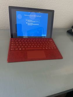 Microsoft Surface Pro 5 i7 16GB RAM 512GB SSD Keyboard Charger