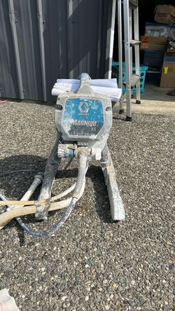 Graco Magnum X5 Airless Paint Sprayer (Runs / Needs New Suction Hose)