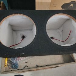 Dual 12" Sealed Sub Enclosure, Clean Condition
