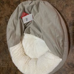Small Cat Or Dog Bed - BRAND NEW