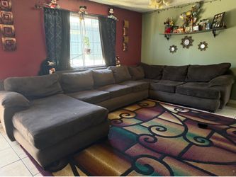 Sectional couch